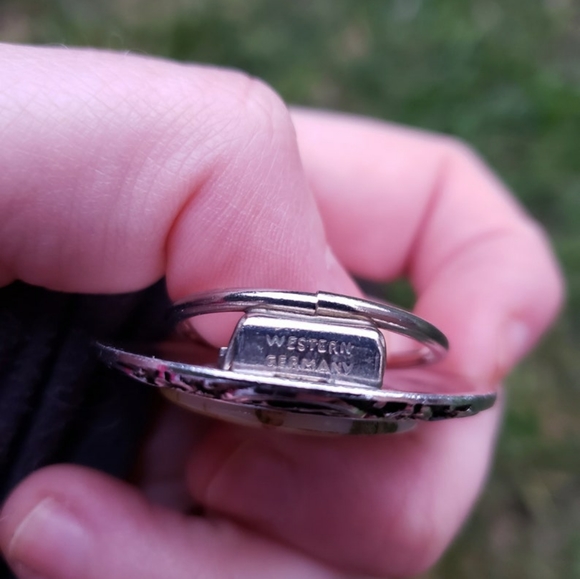 Vintage Mid-Century Cameo Floral Dress Clip - Picture 6 of 7